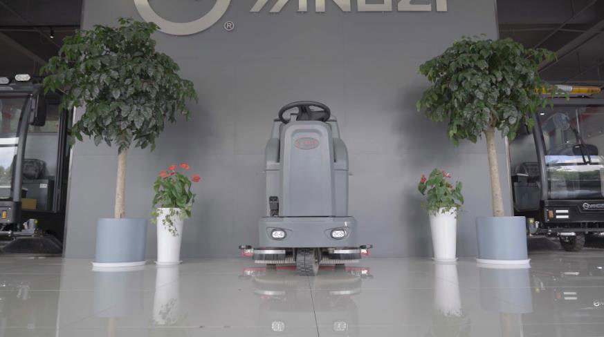 選擇正確的洗地機(jī)-5 個(gè)簡單步驟! 選擇正確的洗地機(jī)-5 個(gè)簡單步驟!