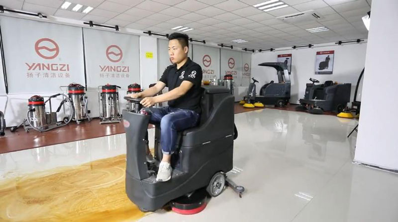 為什么要選擇洗地機(jī)或掃地機(jī) 為什么要選擇洗地機(jī)或掃地機(jī)