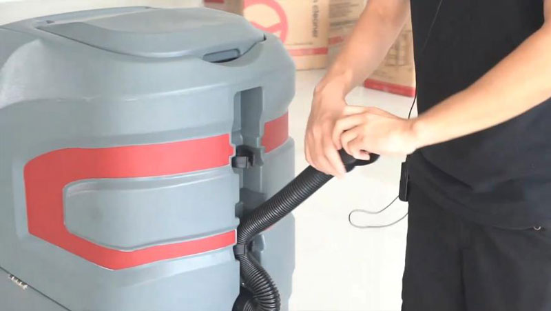 如何保養工業洗地機 如何保養工業洗地機