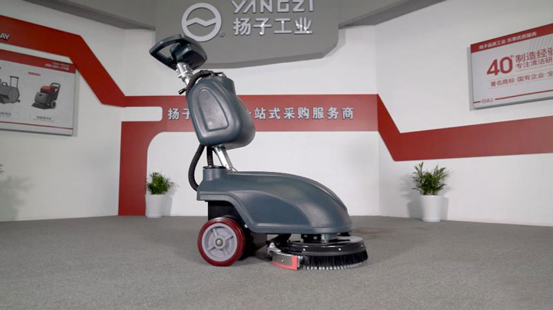 哪種類型的洗地機(jī)頭好 哪種類型的洗地機(jī)頭好