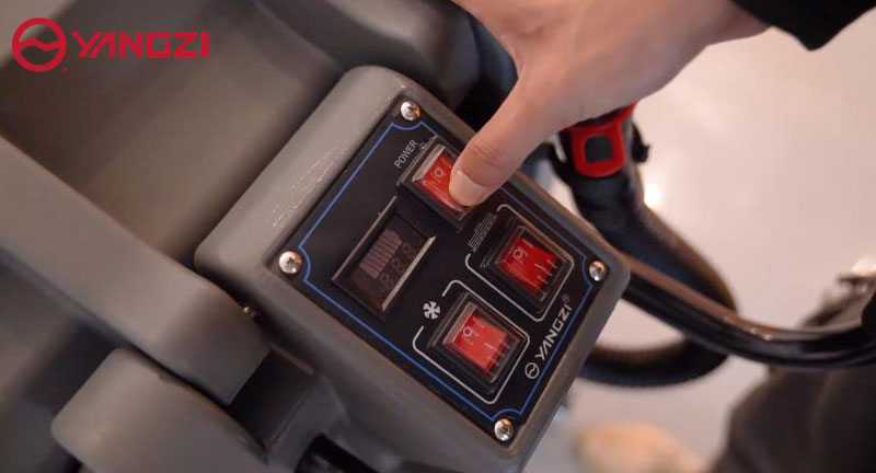 洗地機(jī)問題四:無法開機(jī) 洗地機(jī)問題四:無法開機(jī)