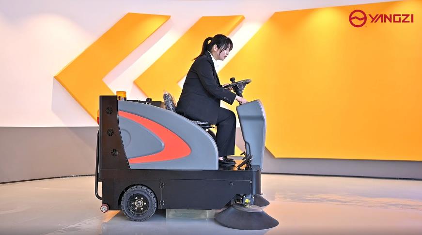 電動(dòng)掃地車(chē)的價(jià)格多少 電動(dòng)掃地車(chē)的價(jià)格多少