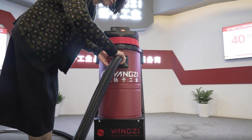 工業(yè)吸塵器操作注意事項(xiàng) 工業(yè)吸塵器操作注意事項(xiàng)