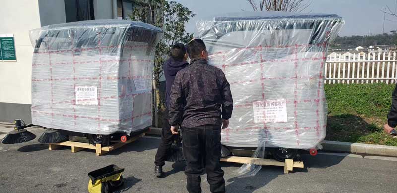 致電揚子工業(yè)掃地機，讓您的工廠保持最佳狀態(tài)！