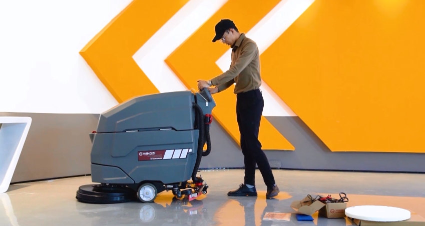 手推式洗地機最基本的調整步驟 手推式洗地機最基本的調整步驟