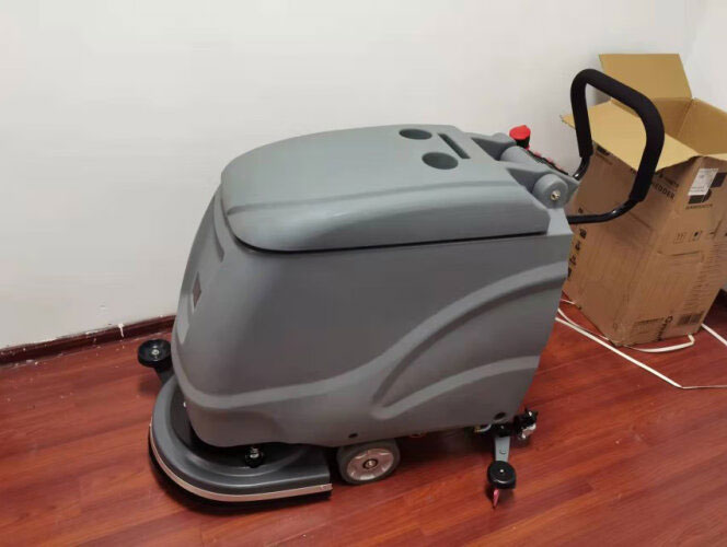 洗地機(jī)木地板可以用嗎 洗地機(jī)木地板可以用嗎