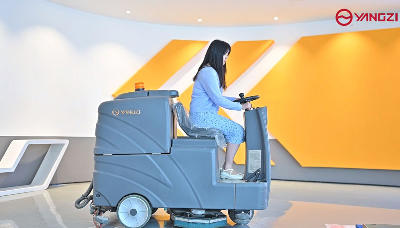 車庫(kù)洗地機(jī)越洗越臟怎么辦 車庫(kù)洗地機(jī)越洗越臟怎么辦